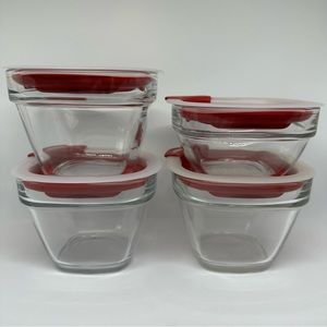 Rubbermaid Glass Food Storage
Containers Easy Find Vacuum Sealed Lids -
Set of 4